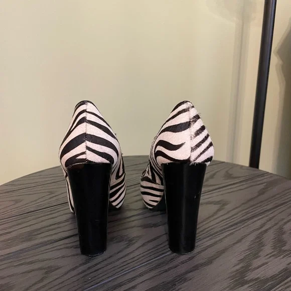 Michael by Michael Kors calf hair shoes in 6 - Picture 3 of 4